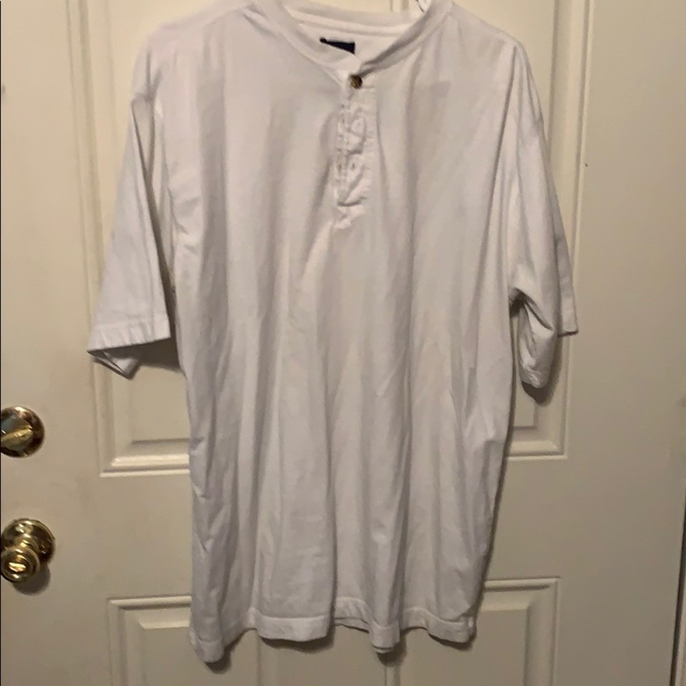 Men’s white cotton shirt